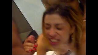 ���্ত্রী দেবার একটি প্রো-ব্যবসা, এবং আপনার স্বামী দেখছে