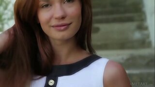 Cantik Eropah remaja Carolizi main-main luar