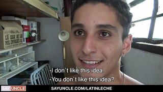 Tógáil Buachaill Sucks Coileach Le Haghaidh Airgid Breise